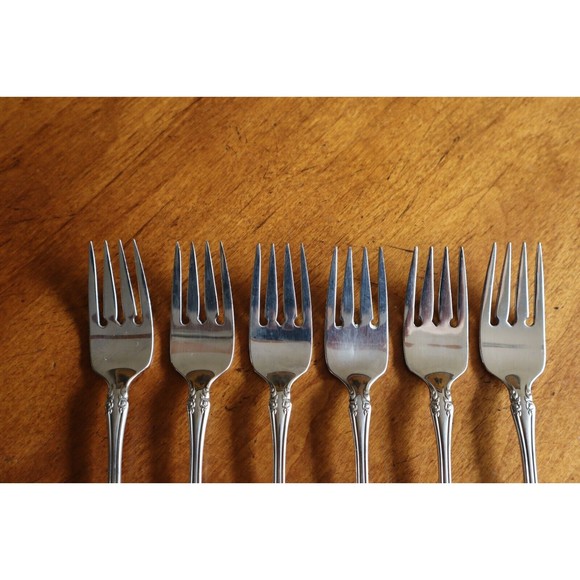 Lot 6x Oneida Community Brahms Salad Forks Stainless 6.75" Betty Crocker Pierced - Picture 5 of 10